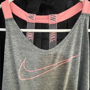 women’s Nike tank top - size XL